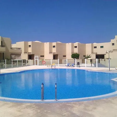 House With 3 Bedrooms In Granadilla With Wonderful Mountain View Shared Pool Furnished Terrace 100 M From The Beach Дом отдыха Гранадилла-де-Абона